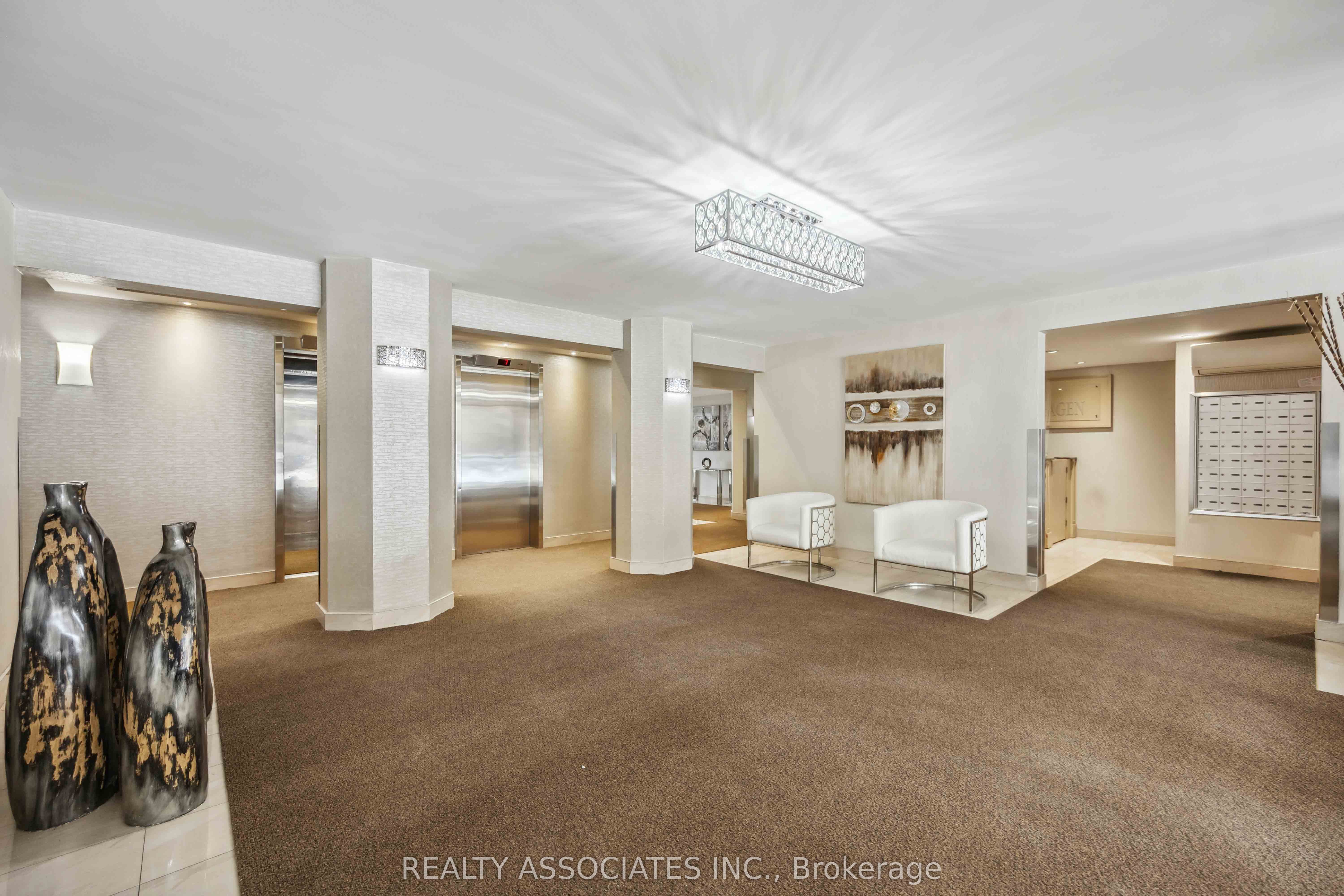 2 Glamorgan Avenue, #1014