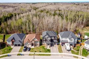 215 Roy Drive, Clearview, ON L0M 1S0