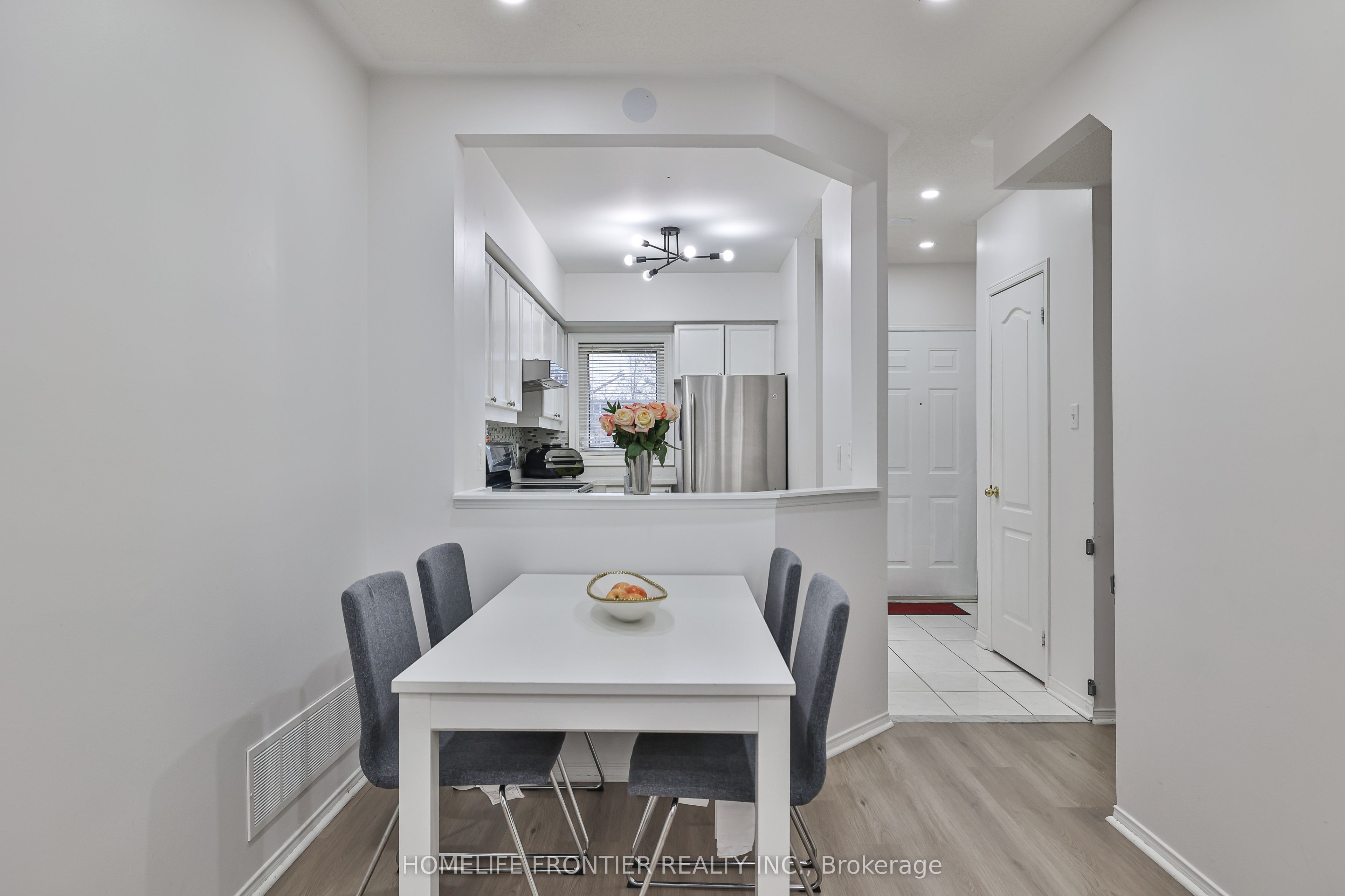 735 New Westminster Drive, #93