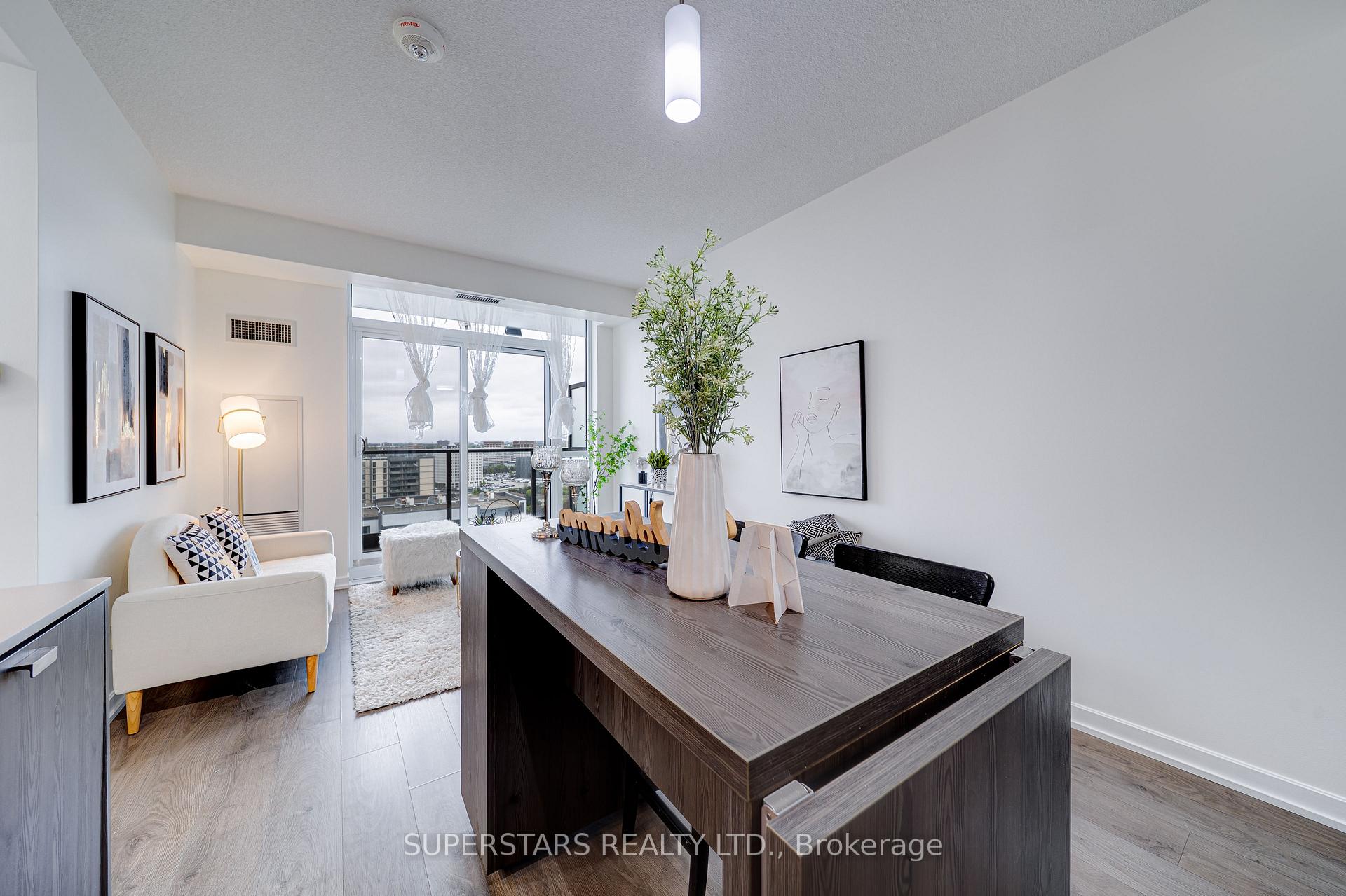 2 Bedrooms Condo at 56 Forest Manor, Toronto For sale