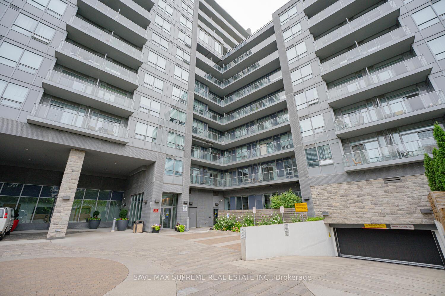 2 Bedrooms Condo at 7 Kenaston, Toronto For sale