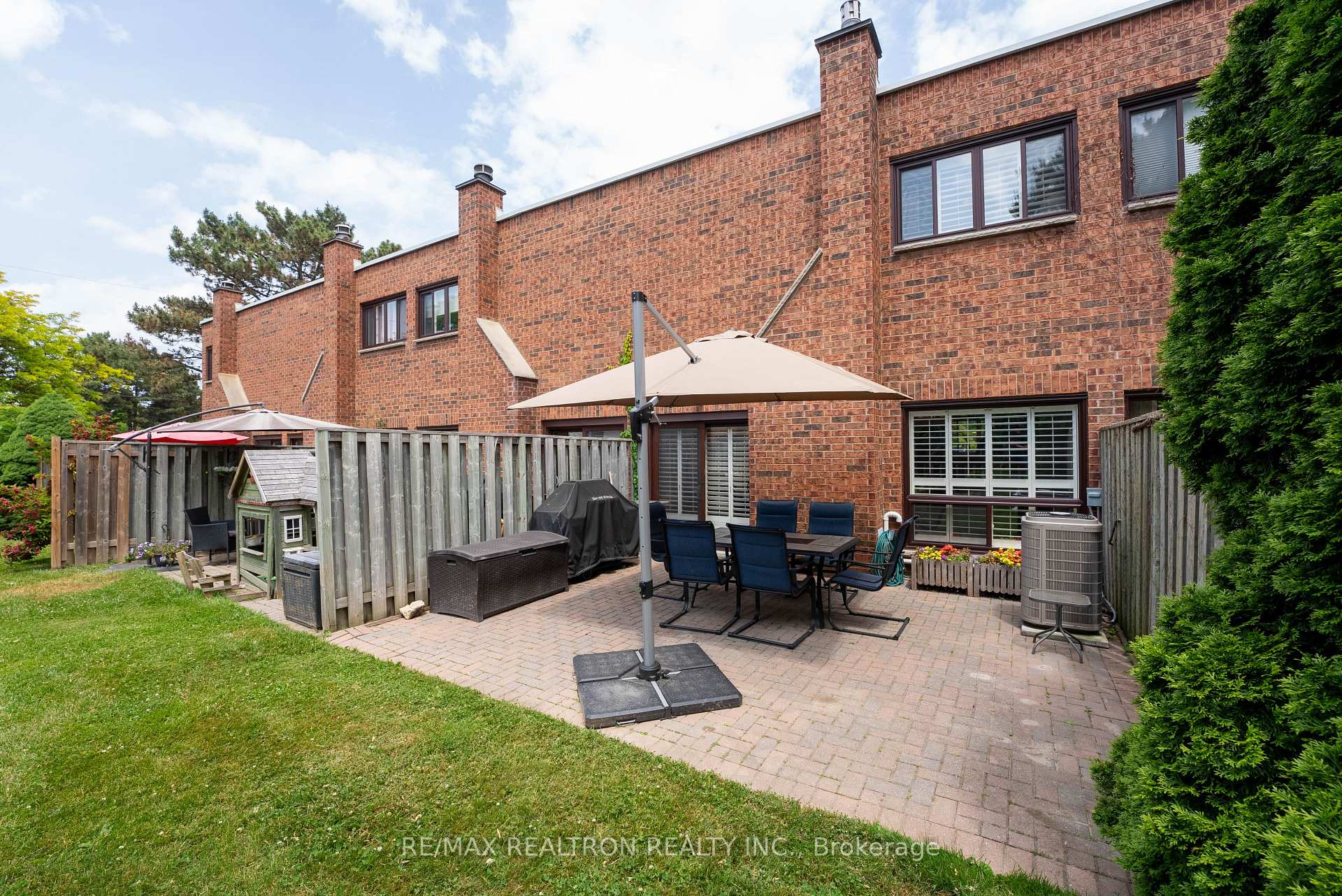 4 Bedrooms Condo at 316 Torresdale, Toronto For sale