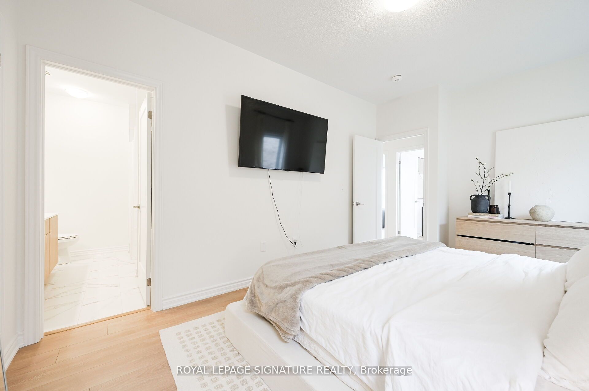 389 Thimbleweed Court