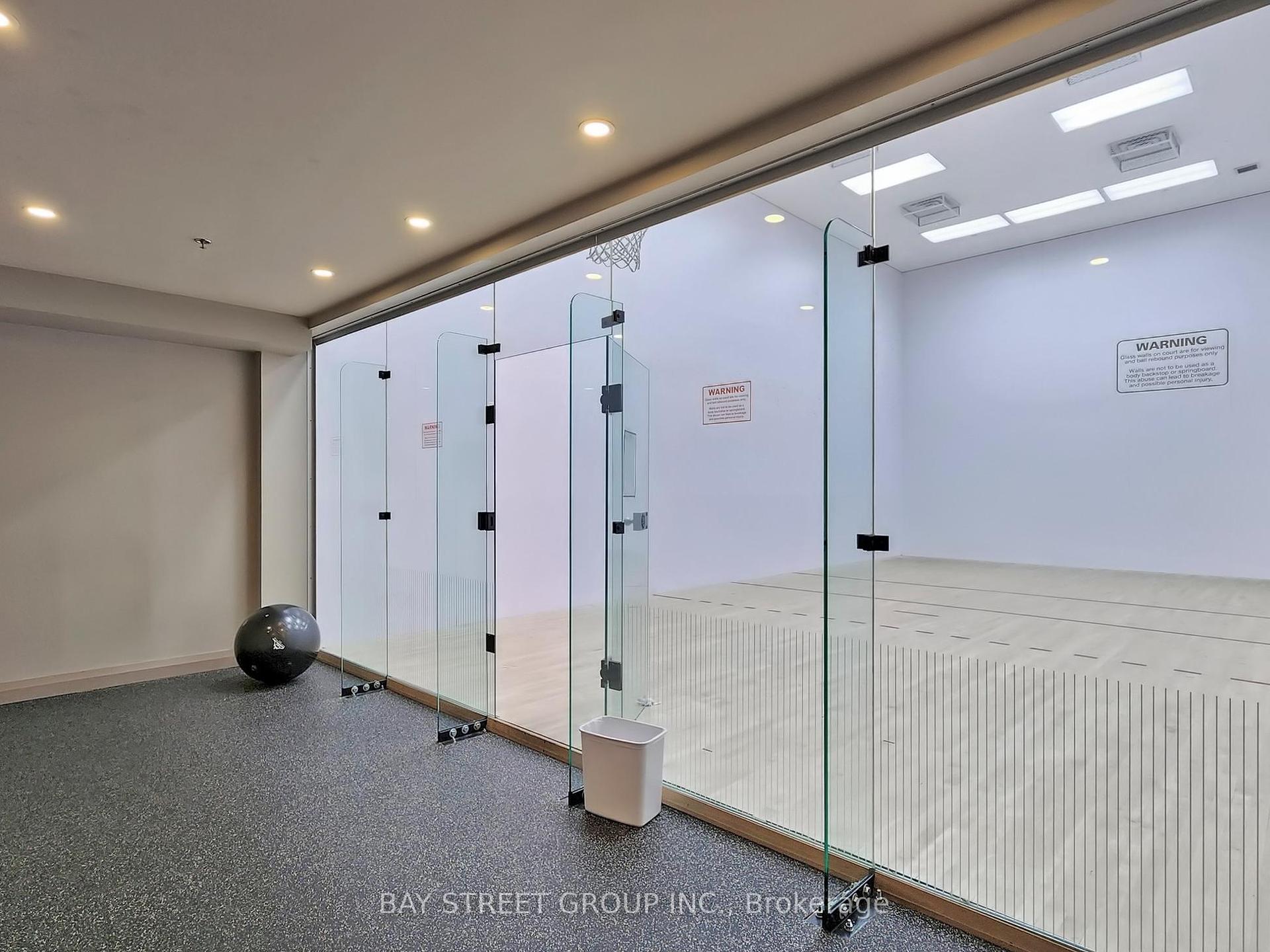 3 Bedrooms Condo at 33 BAY, Toronto For sale