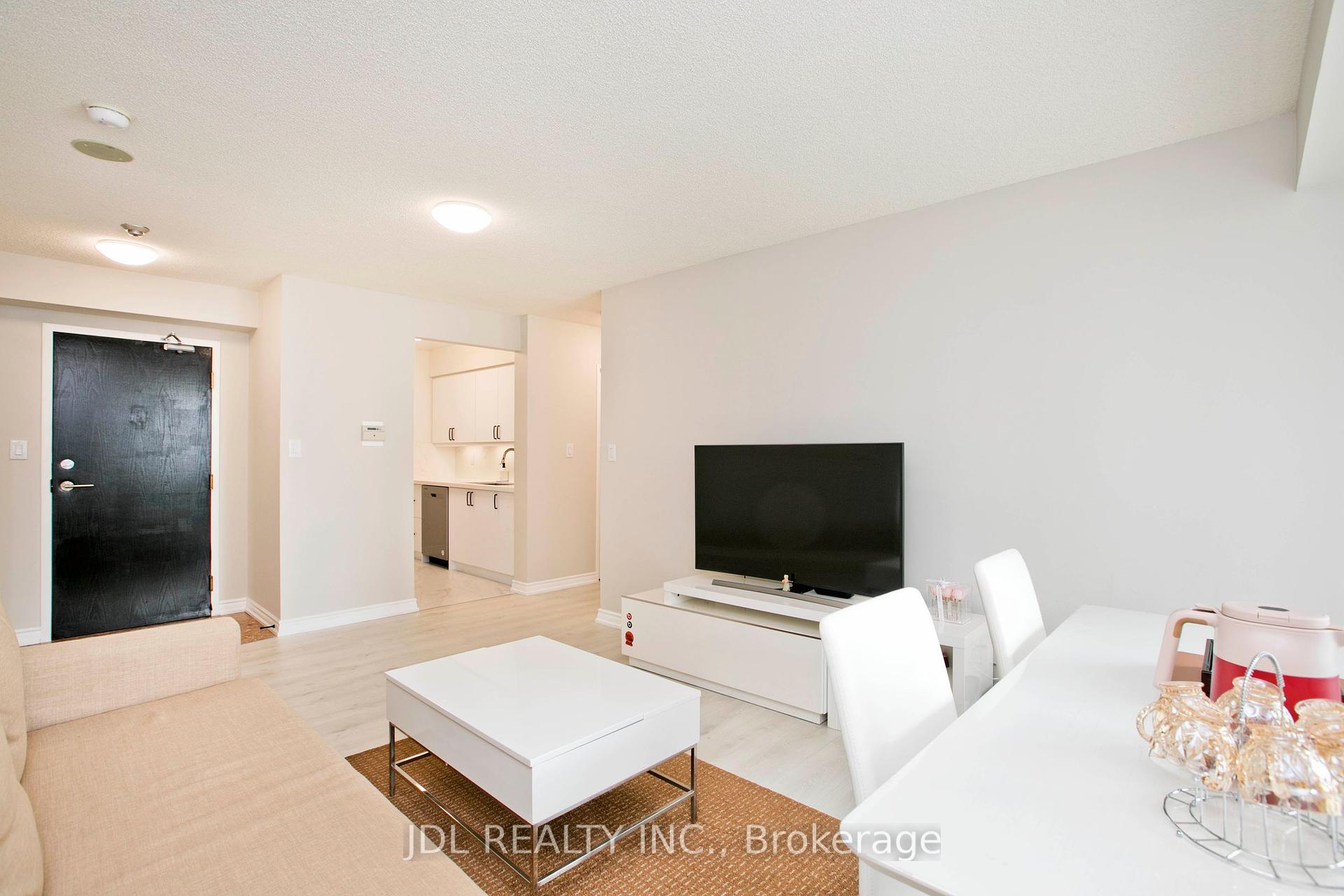 2 Bedrooms Condo at 35 EMPRESS, Toronto For sale