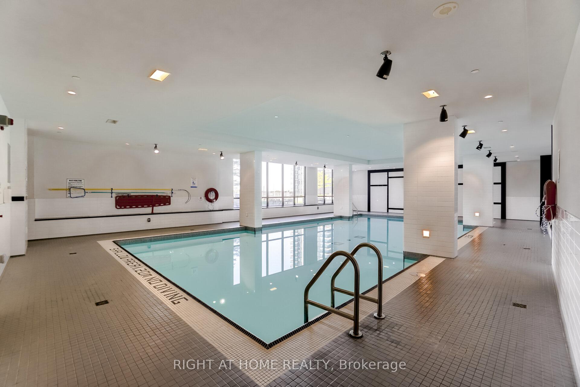 2 Bedrooms Condo at 4011 Brickstone, Mississauga For sale