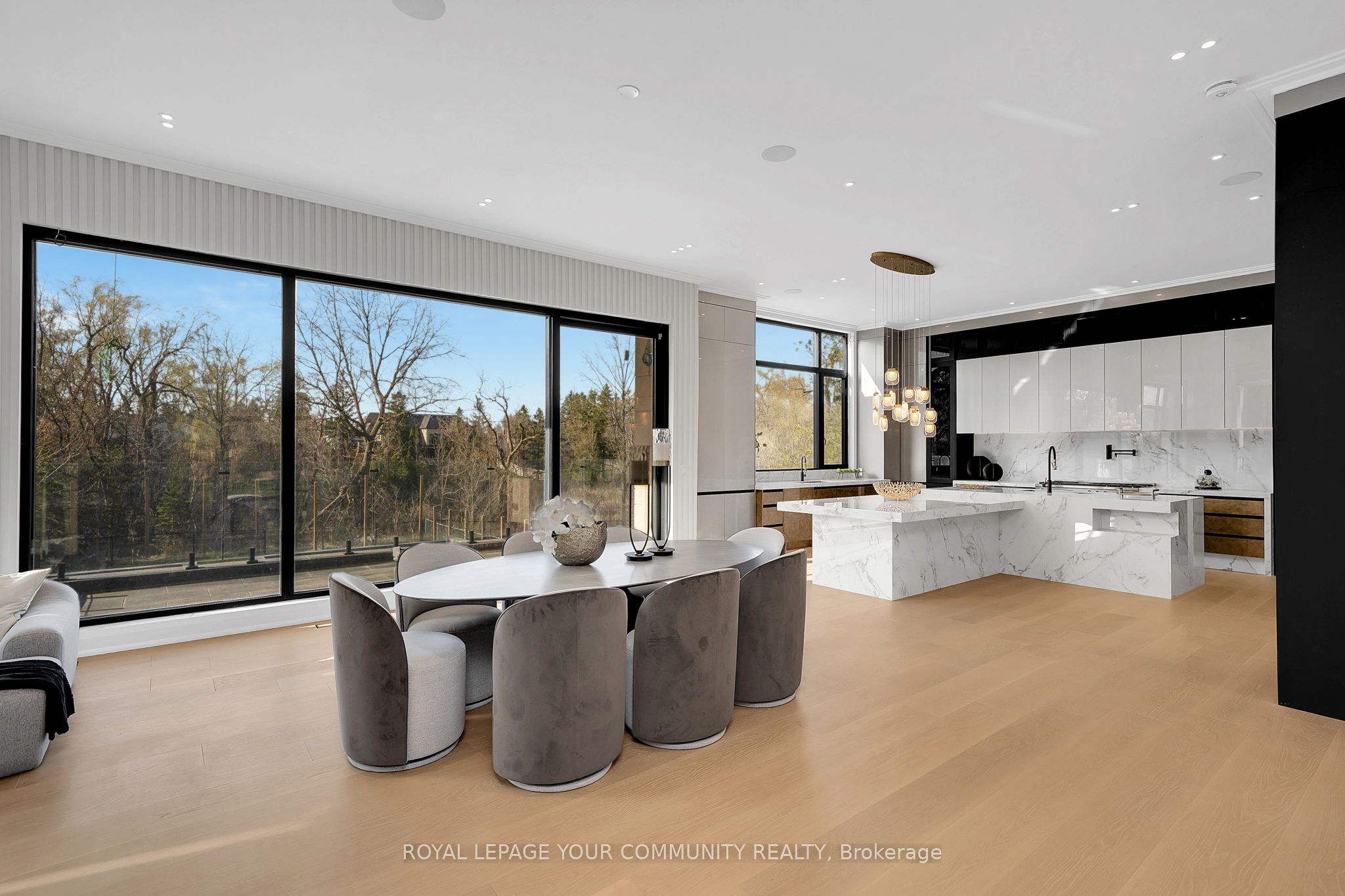 8 Poplar Drive