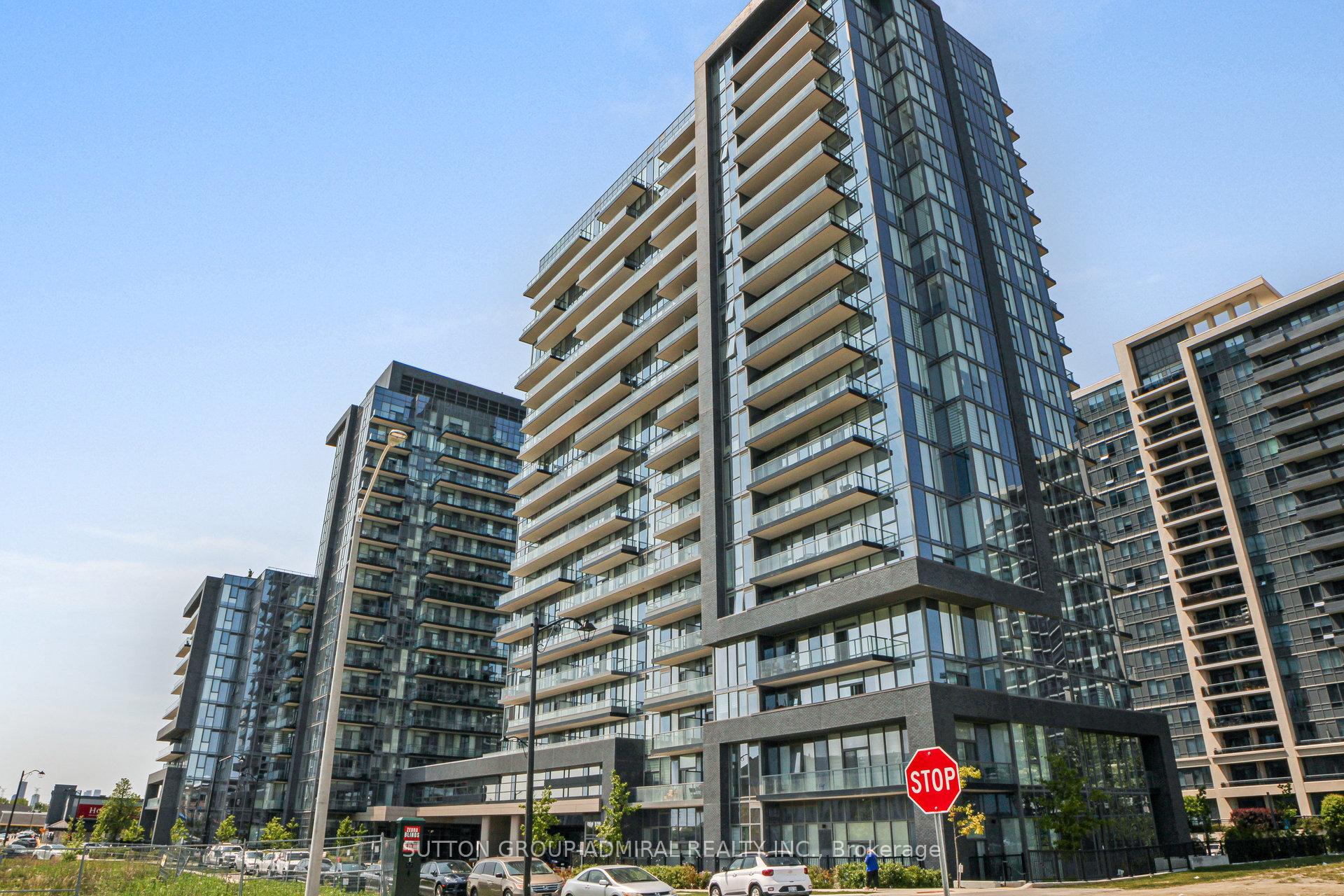 2 Bedrooms Condo at 20 Gatineau, Vaughan For sale
