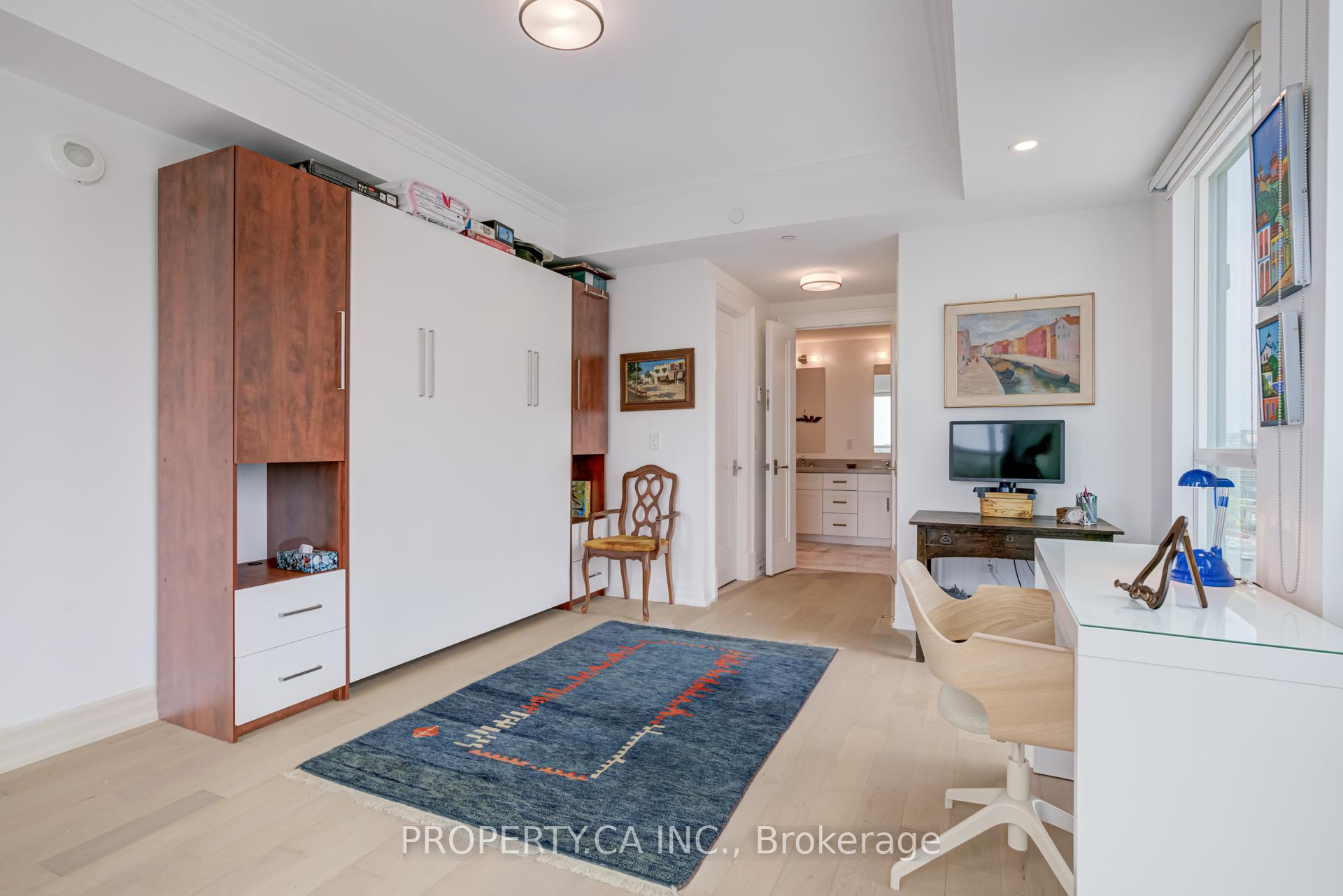 3 Bedrooms Condo at 2060 Lakeshore, Burlington For sale