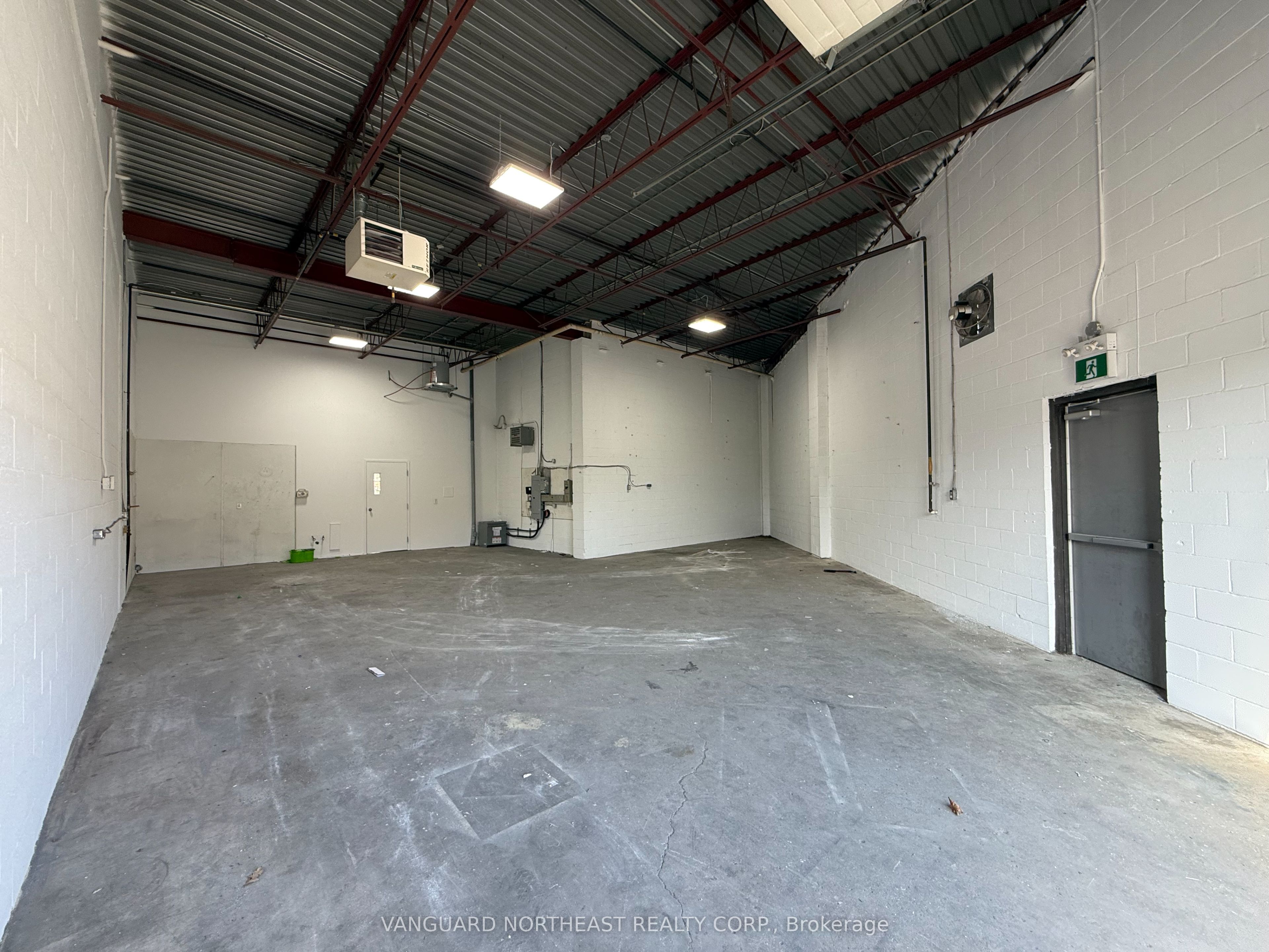 589 Middlefield Road, #15