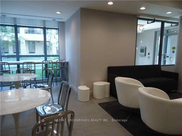 2 Bedrooms Condo at 17 Kenaston, Toronto For sale