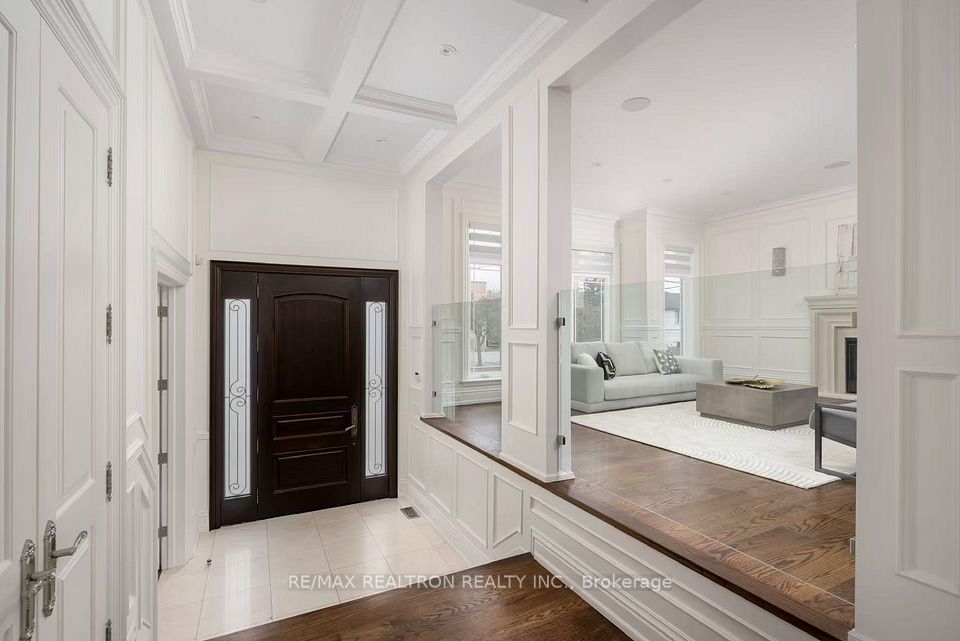 255 Ellerslie