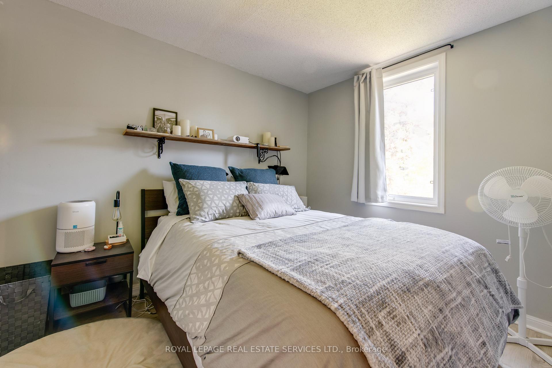 2 Bedrooms Condo at 29 canniff, Toronto For sale