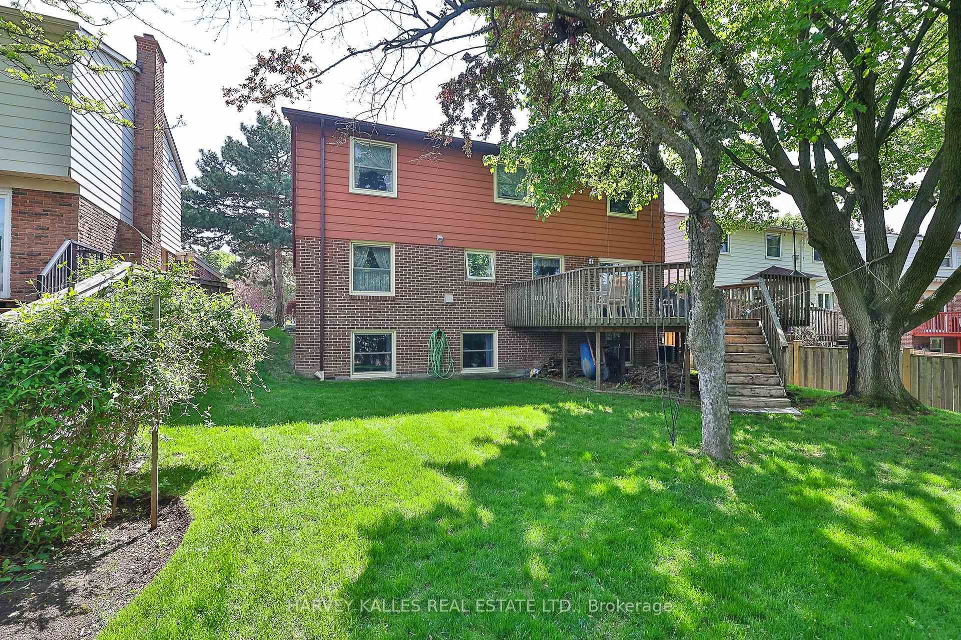28 Waggoners Wells Lane