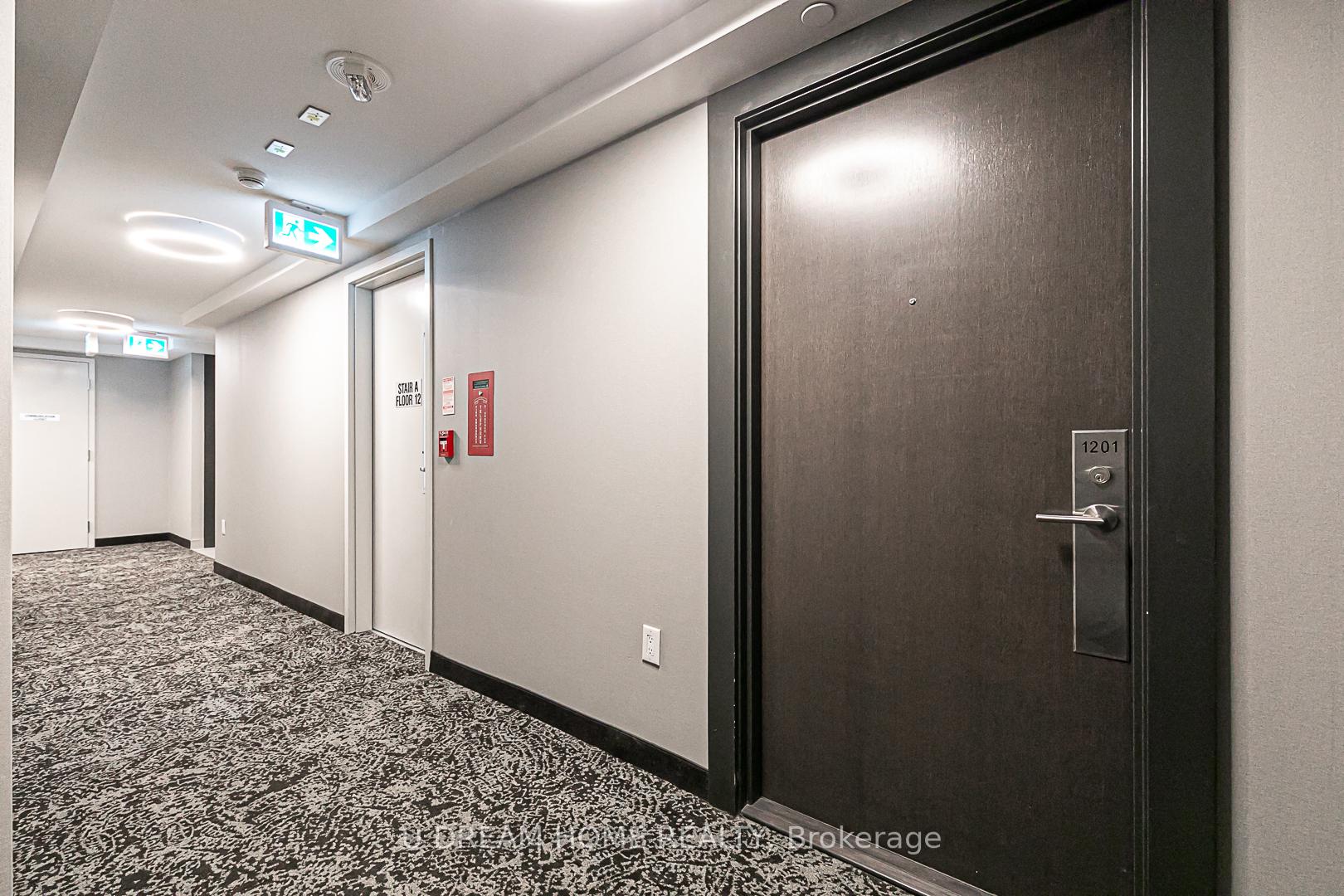 1 Bedroom Condo at 219 Dundas, Toronto For sale