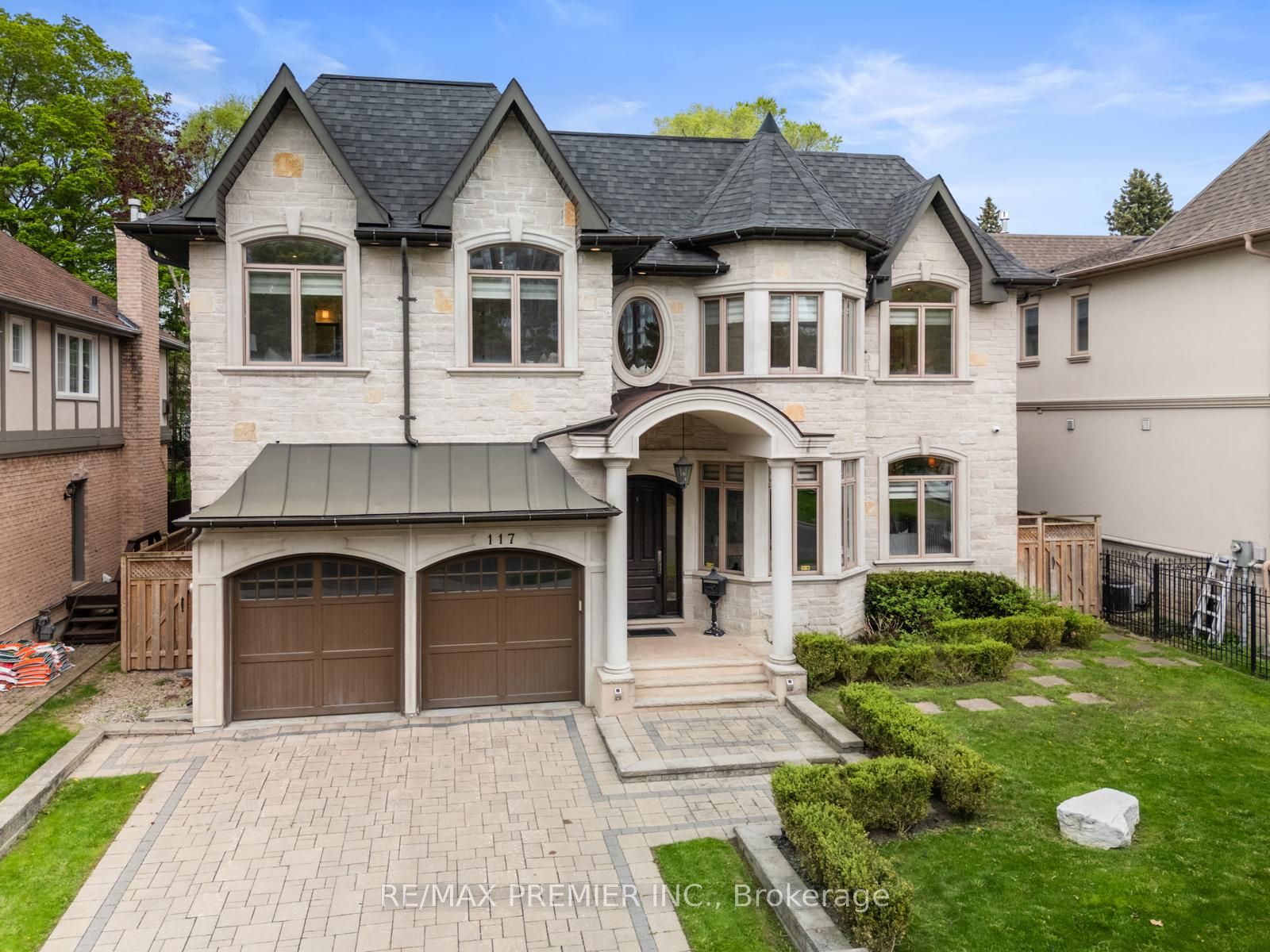 117 Upper Canada Drive