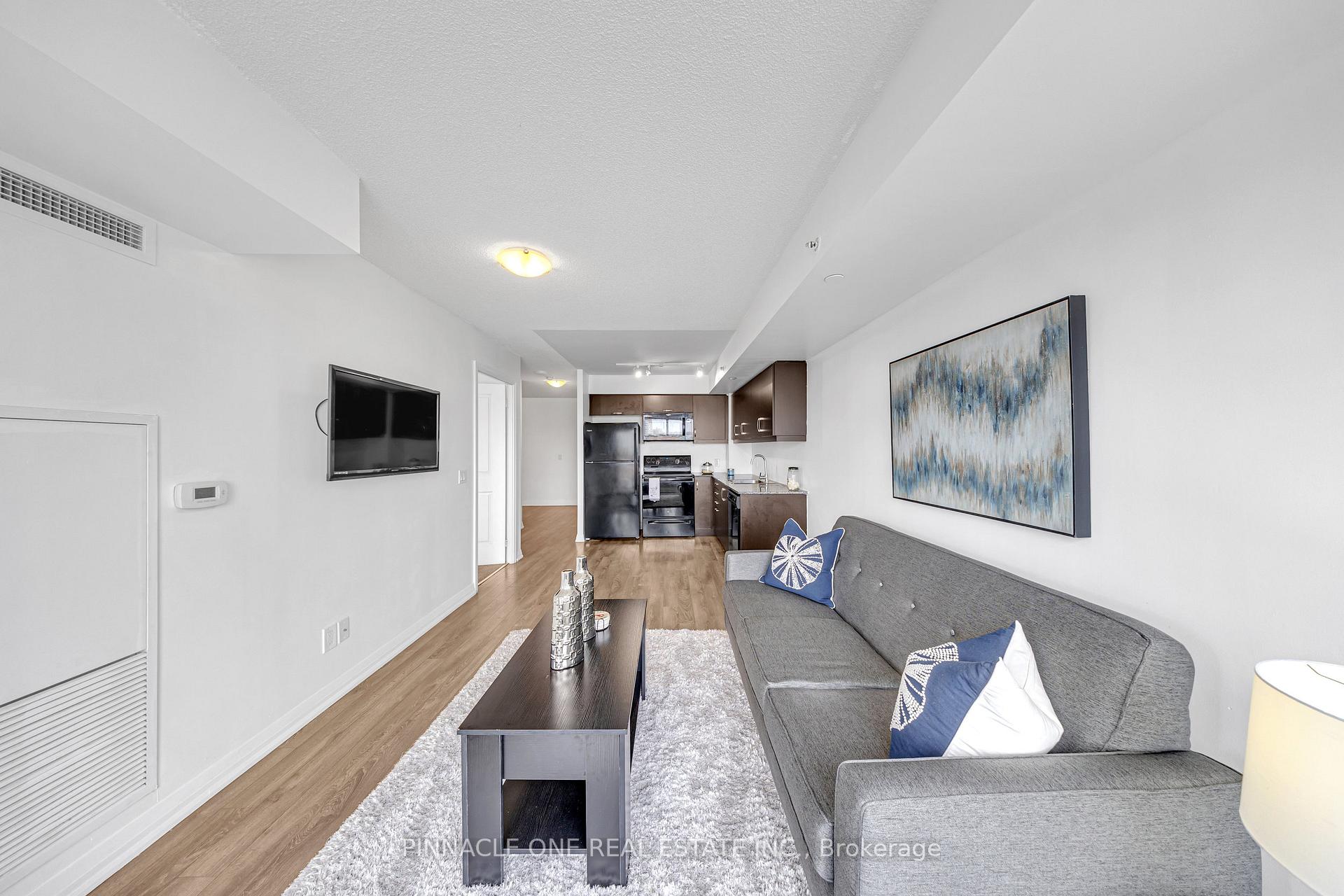 2 Bedrooms Condo at 30 Meadowglen, Toronto For sale