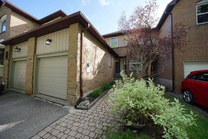 1110 Edgehill Place