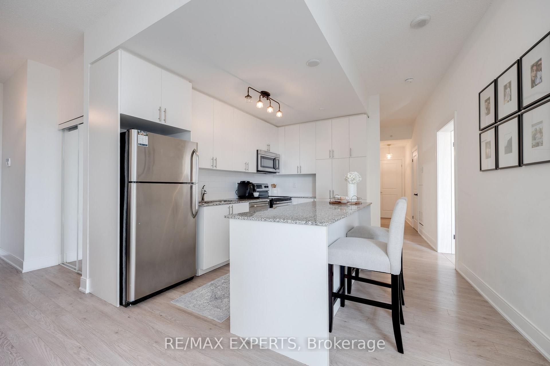 3 Bedrooms Condo at 36 Via Bagnato, Toronto For sale