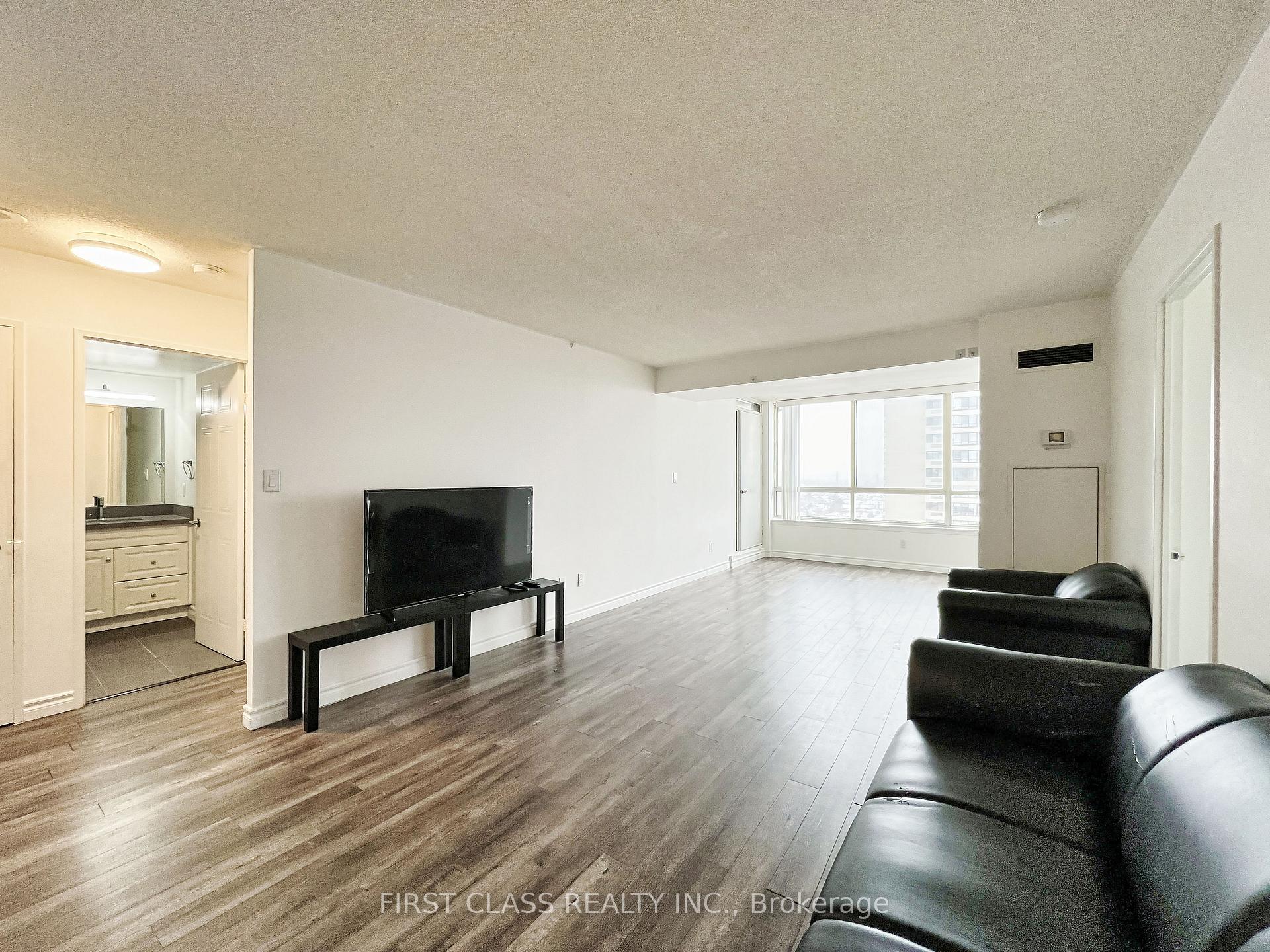 3 Bedrooms Condo at 275 Bamburgh, Toronto For sale