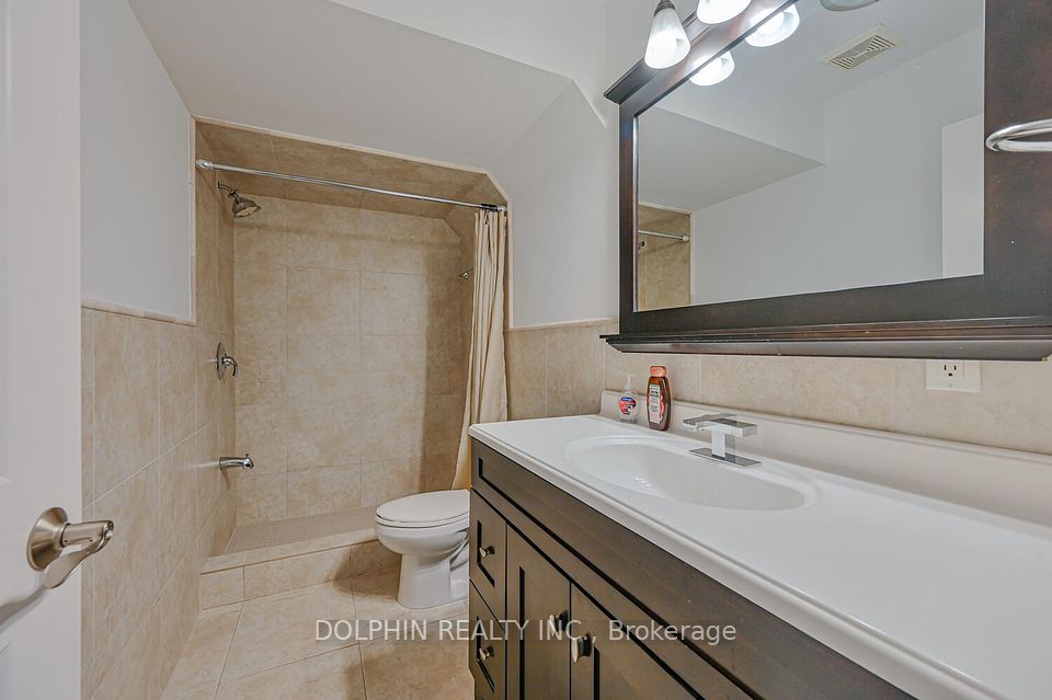 Fourth Full Washroom