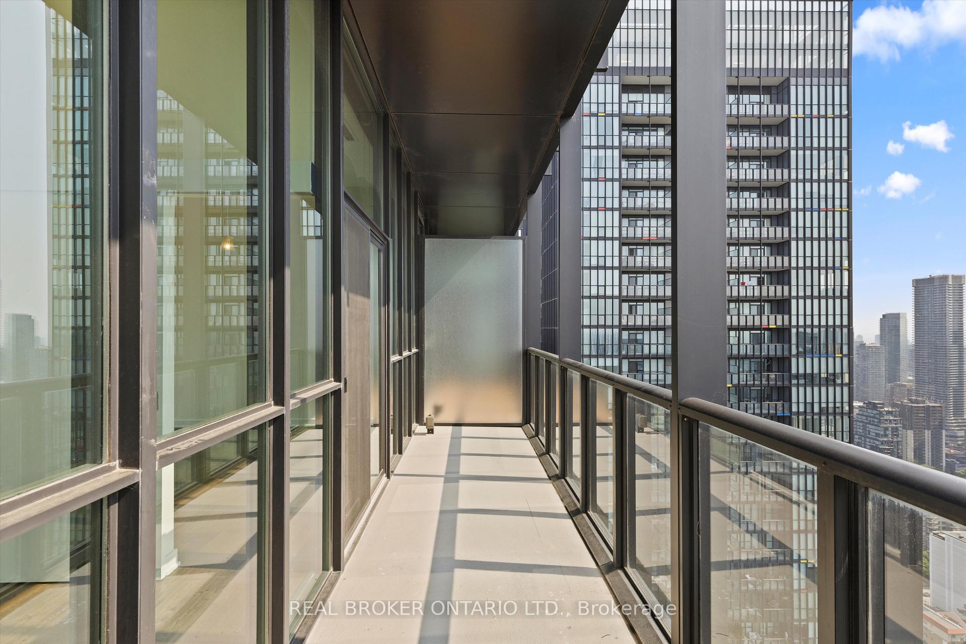 1 Bedroom Condo at 110 Charles, Toronto For sale