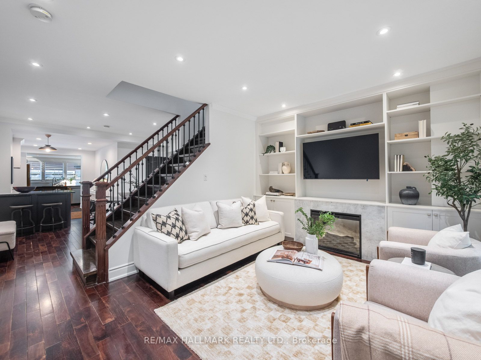 29 Dearbourne Avenue