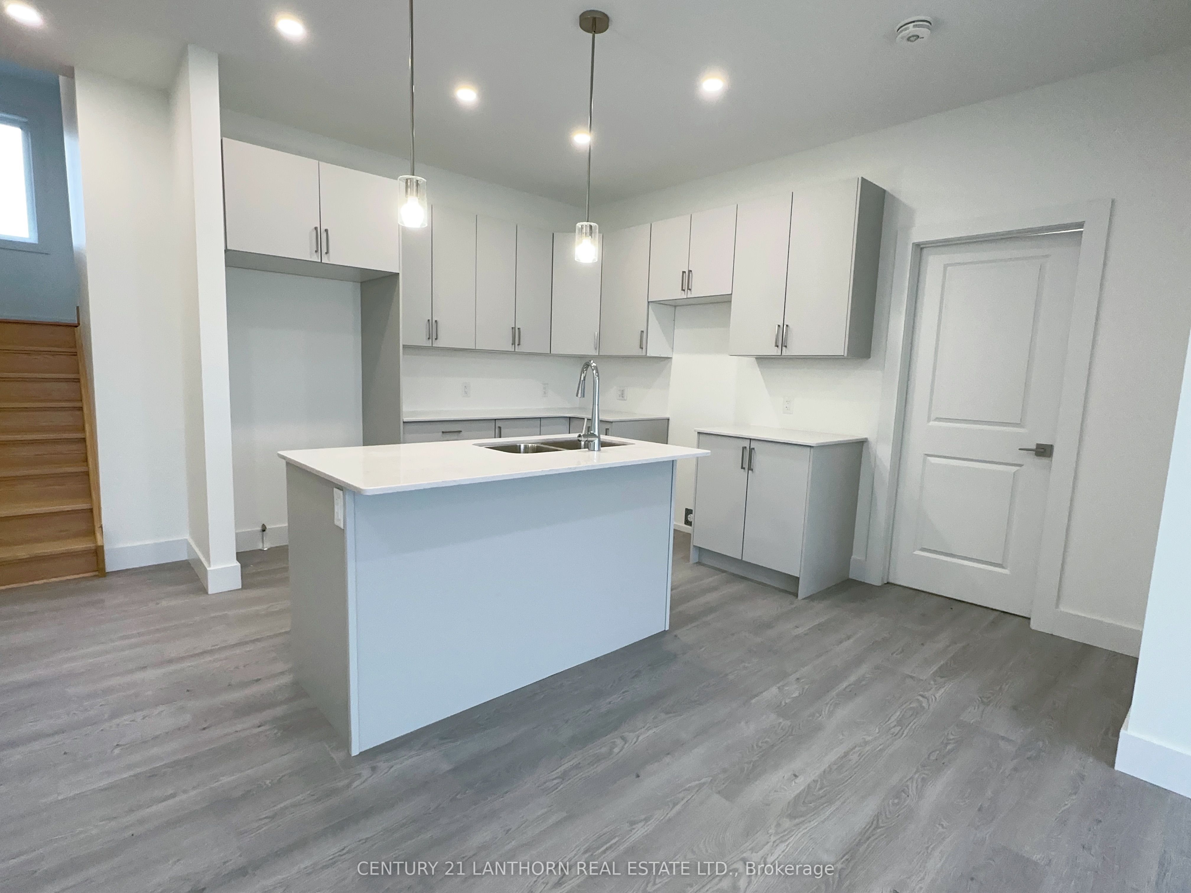 58 Summit Crescent, Belleville, ON K8N 2X2