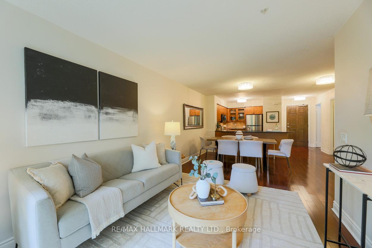 1 Bedroom Condo at 12 Rean, Toronto For sale