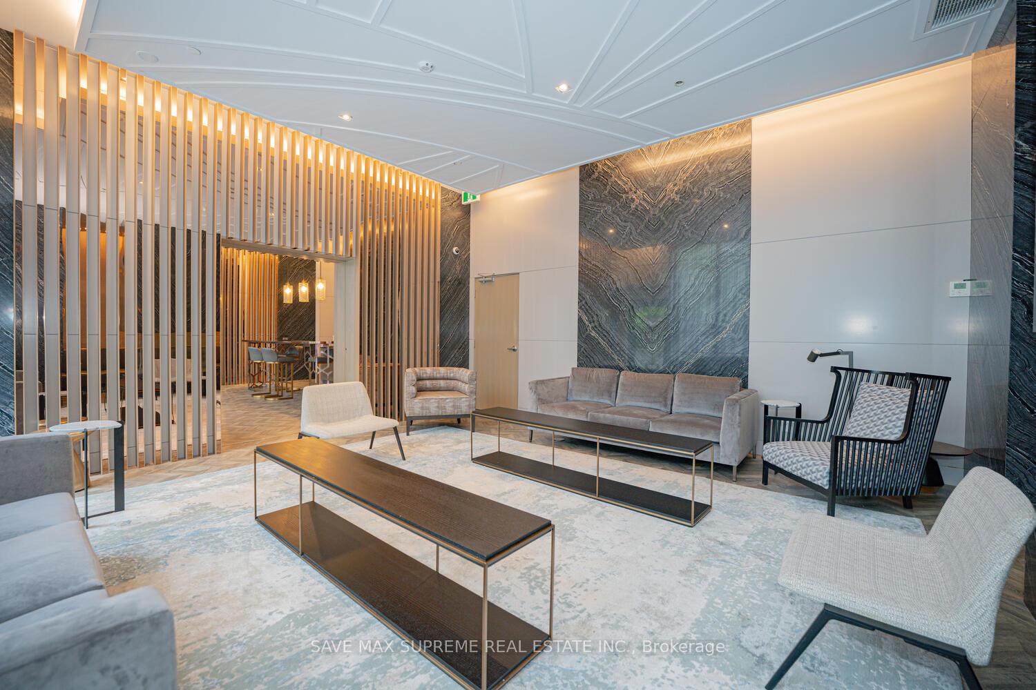 2 Bedrooms Condo at 7 Kenaston, Toronto For sale