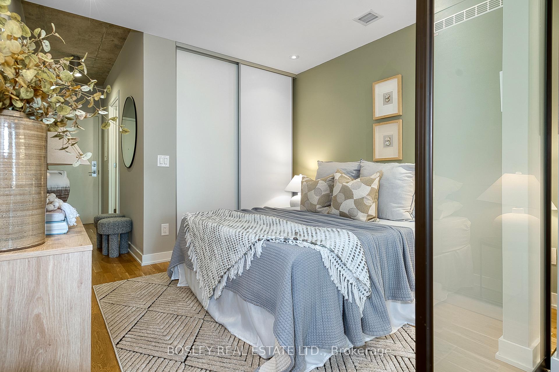 1 Bedroom Condo at 8 Dovercourt, Toronto For sale
