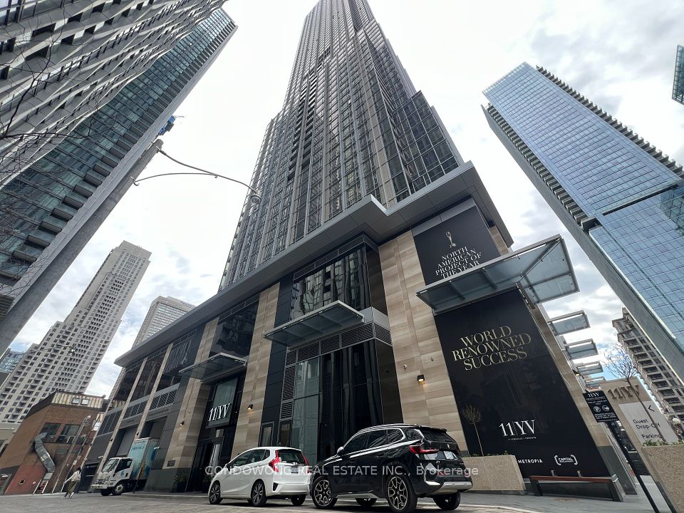 11 Yorkville