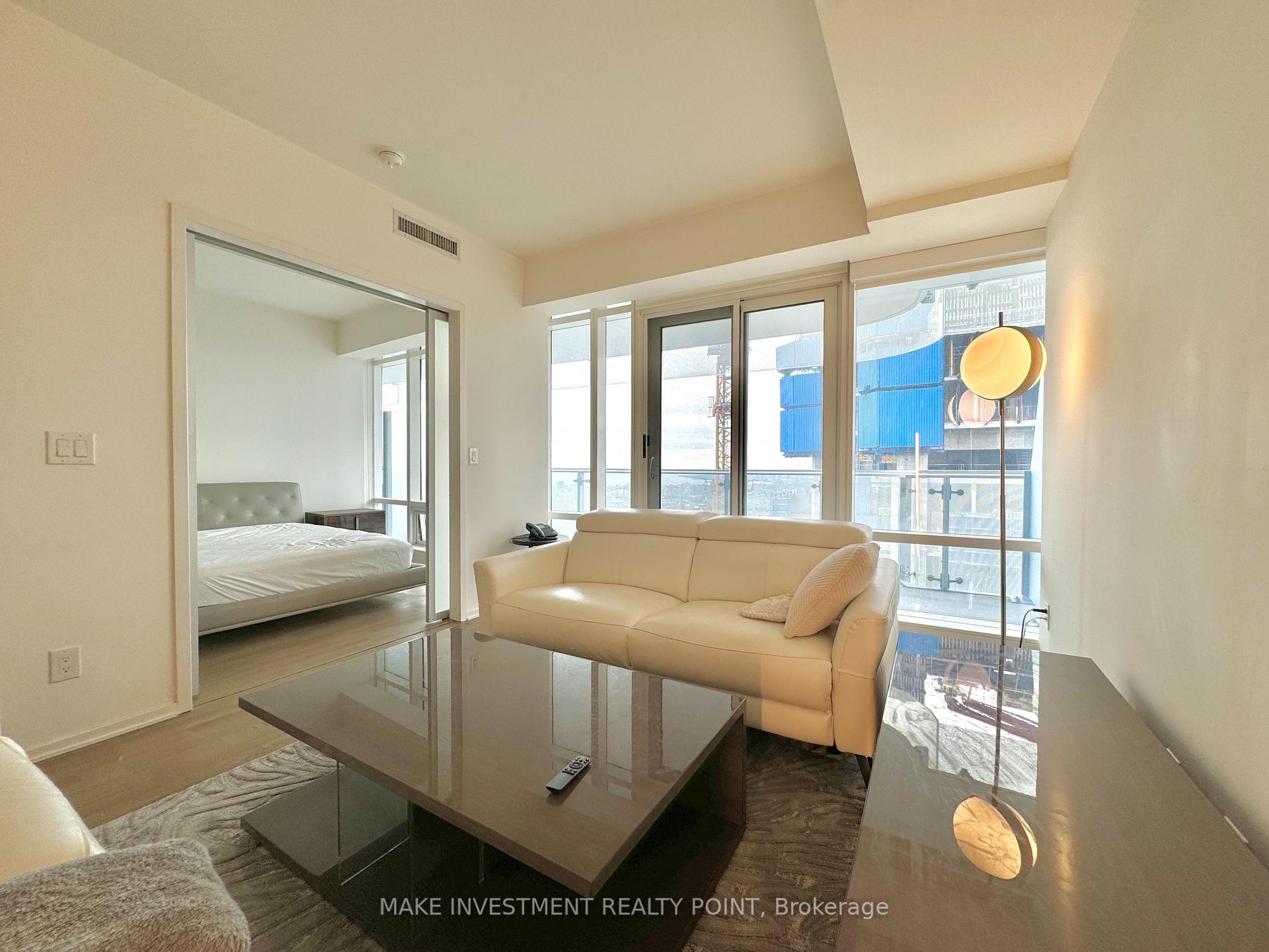 3 Bedrooms Condo at 1 Bloor,  Toronto For sale