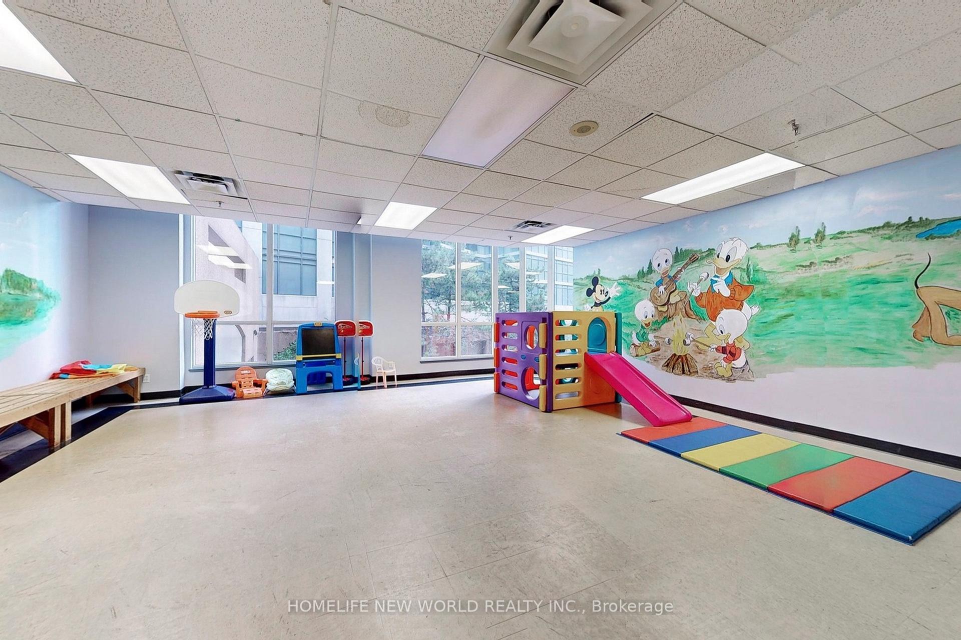 3 Bedrooms Condo at 7 Carlton, Toronto For sale
