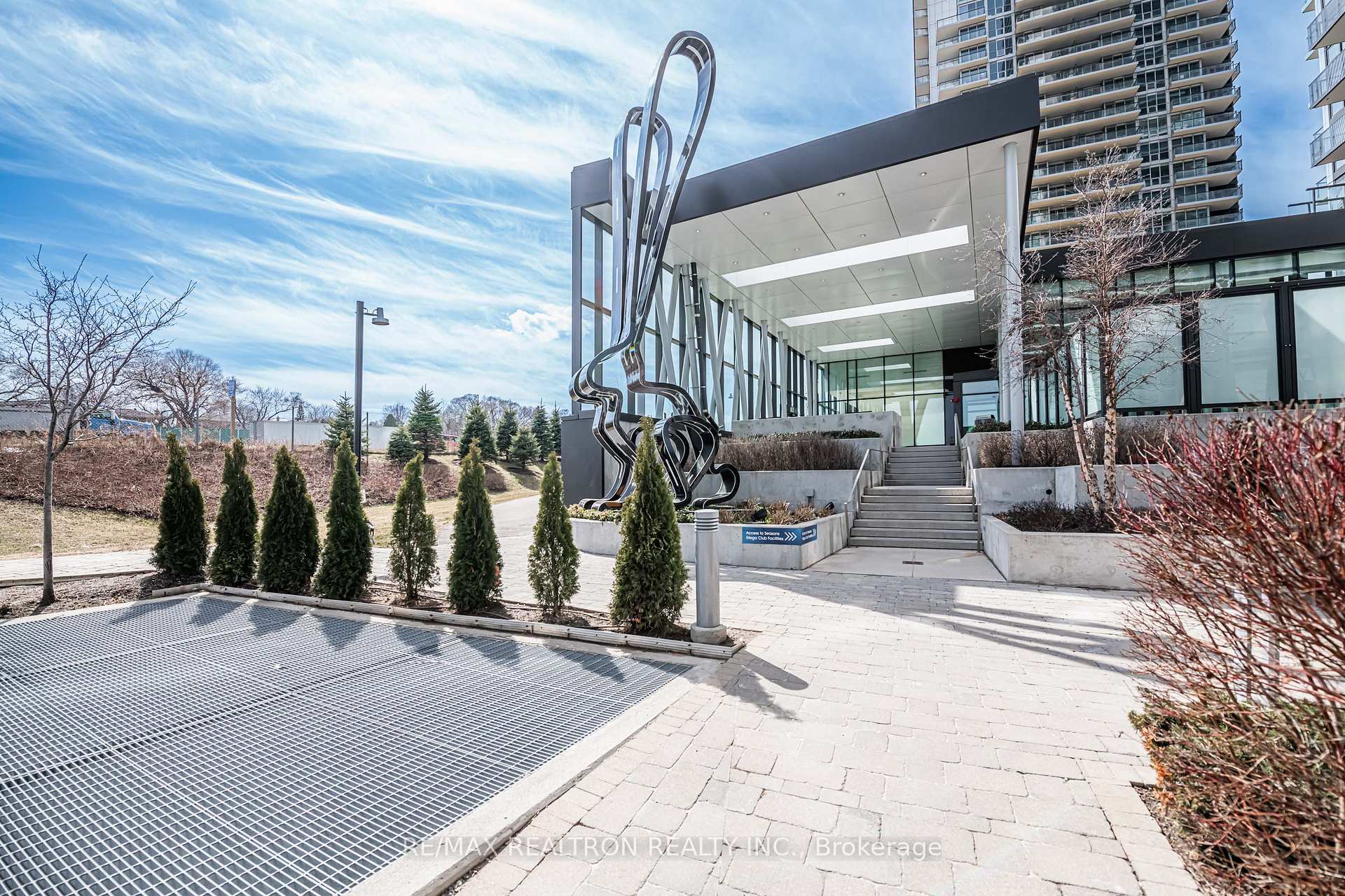 1 Bedroom Condo at 115 Mcmahon, Toronto For sale