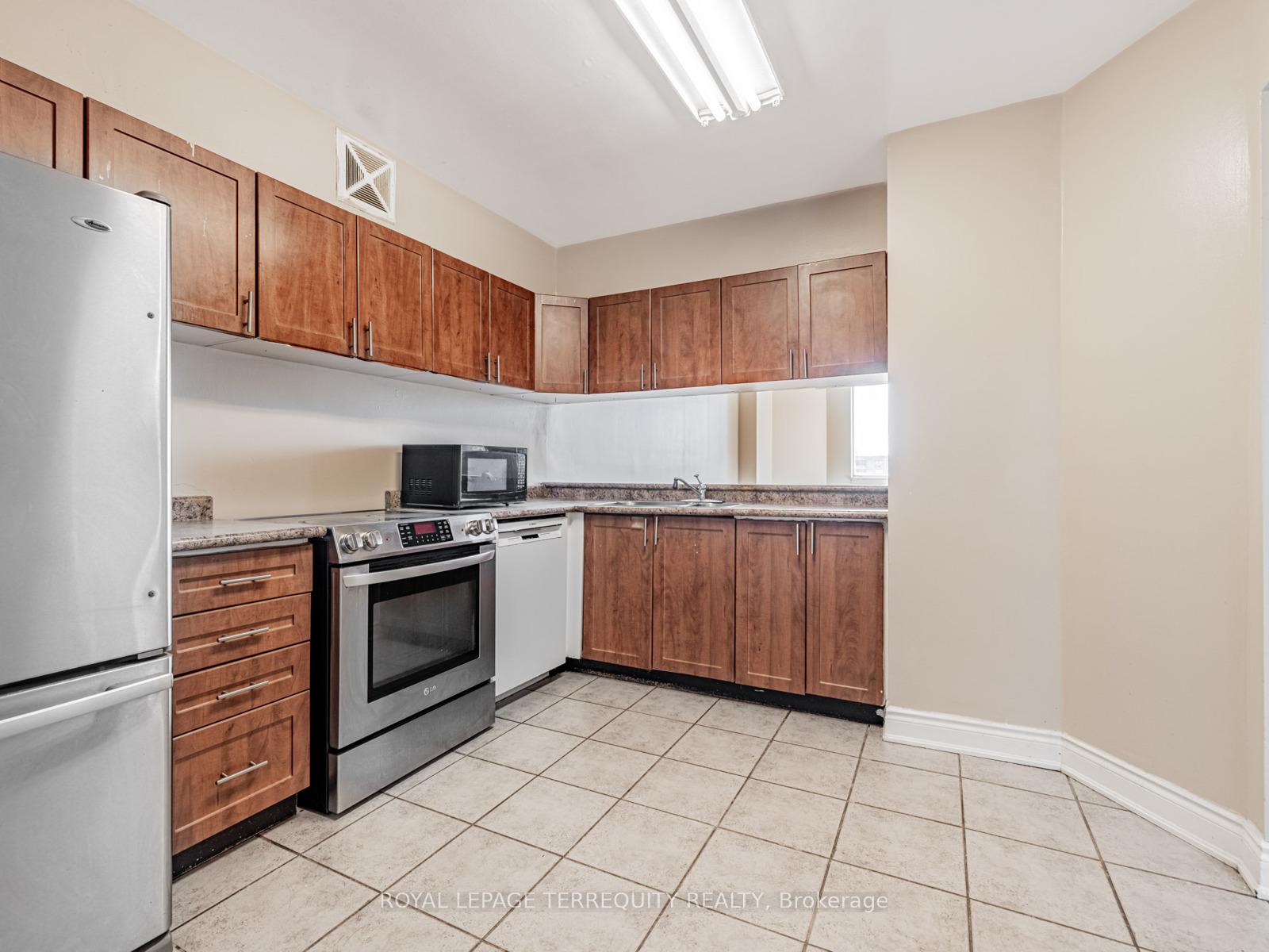 3 Bedrooms Condo at 234 Albion, Toronto For sale
