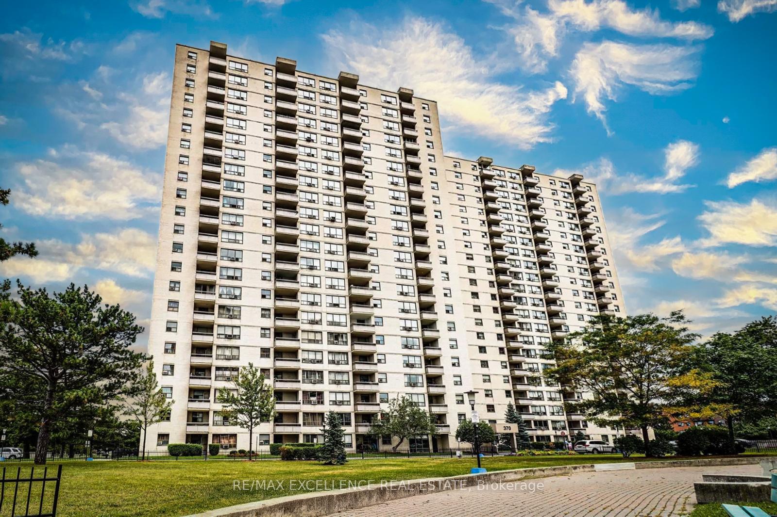 2 Bedrooms Condo at 370 Dixon, Toronto For sale