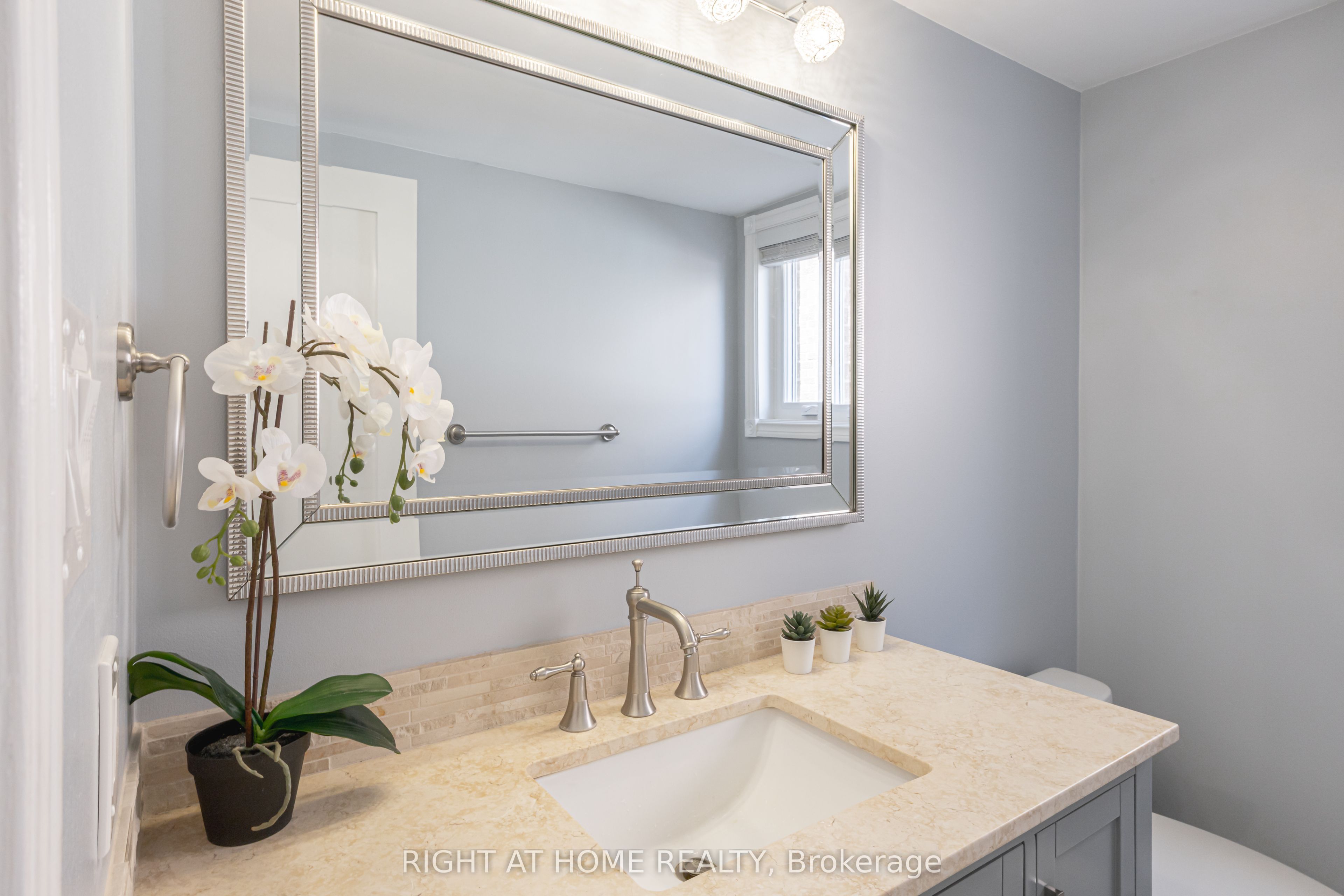 5369 Fallingbrook Drive, Mississauga, ON L5V 1P7
