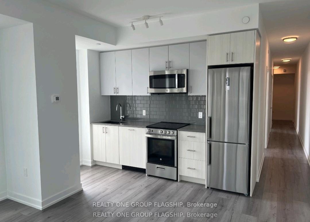 2 Bedrooms Condo at 1195 The Queensway, Toronto For sale