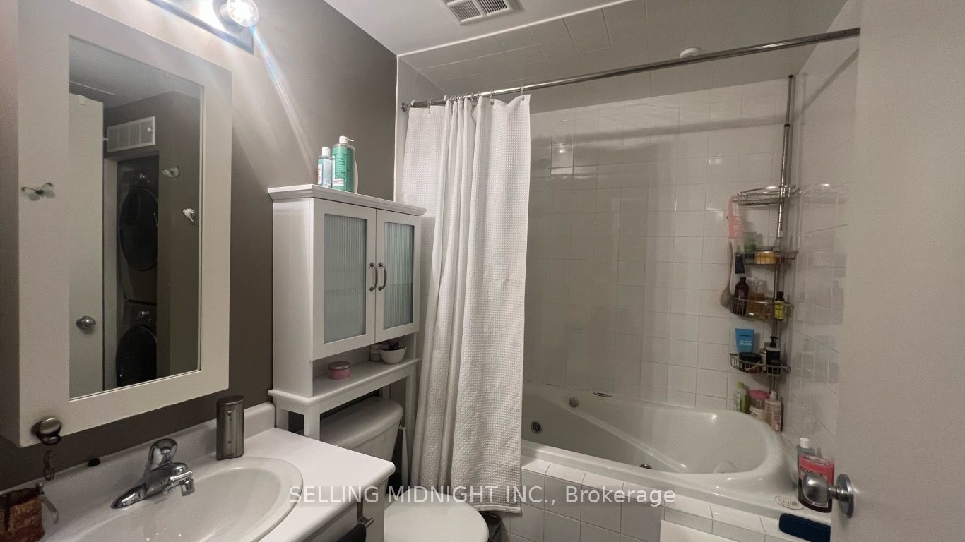 68 Broadview Avenue, #112