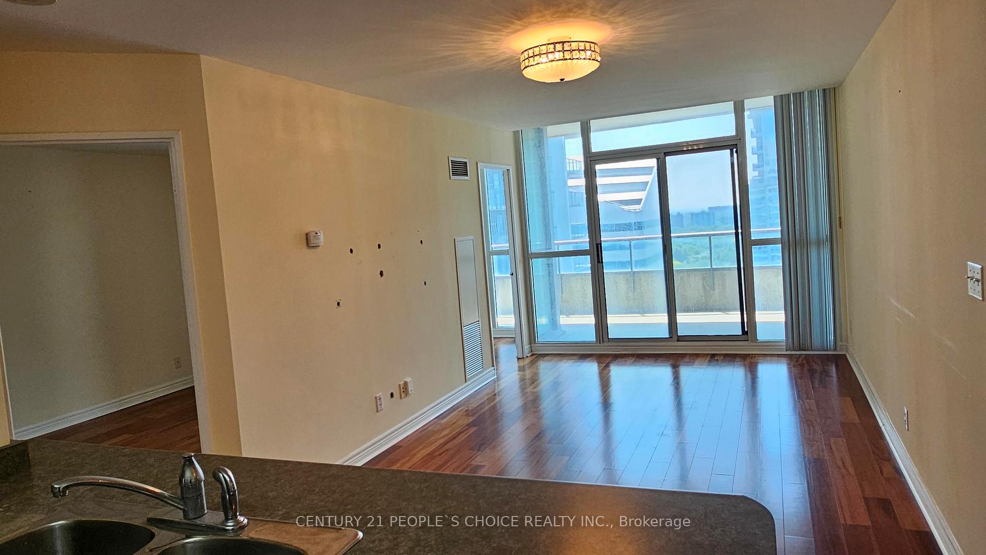 2 Bedrooms Condo at 23 Hollywood, Toronto For sale