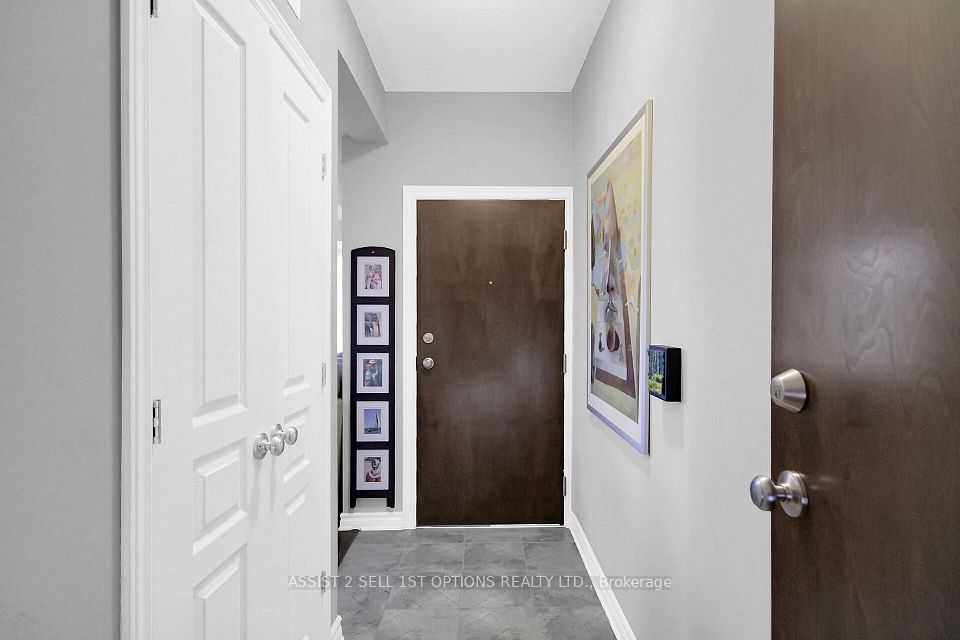 #D - 66 Tipperary Private, Barrhaven, ON K2J 2T3