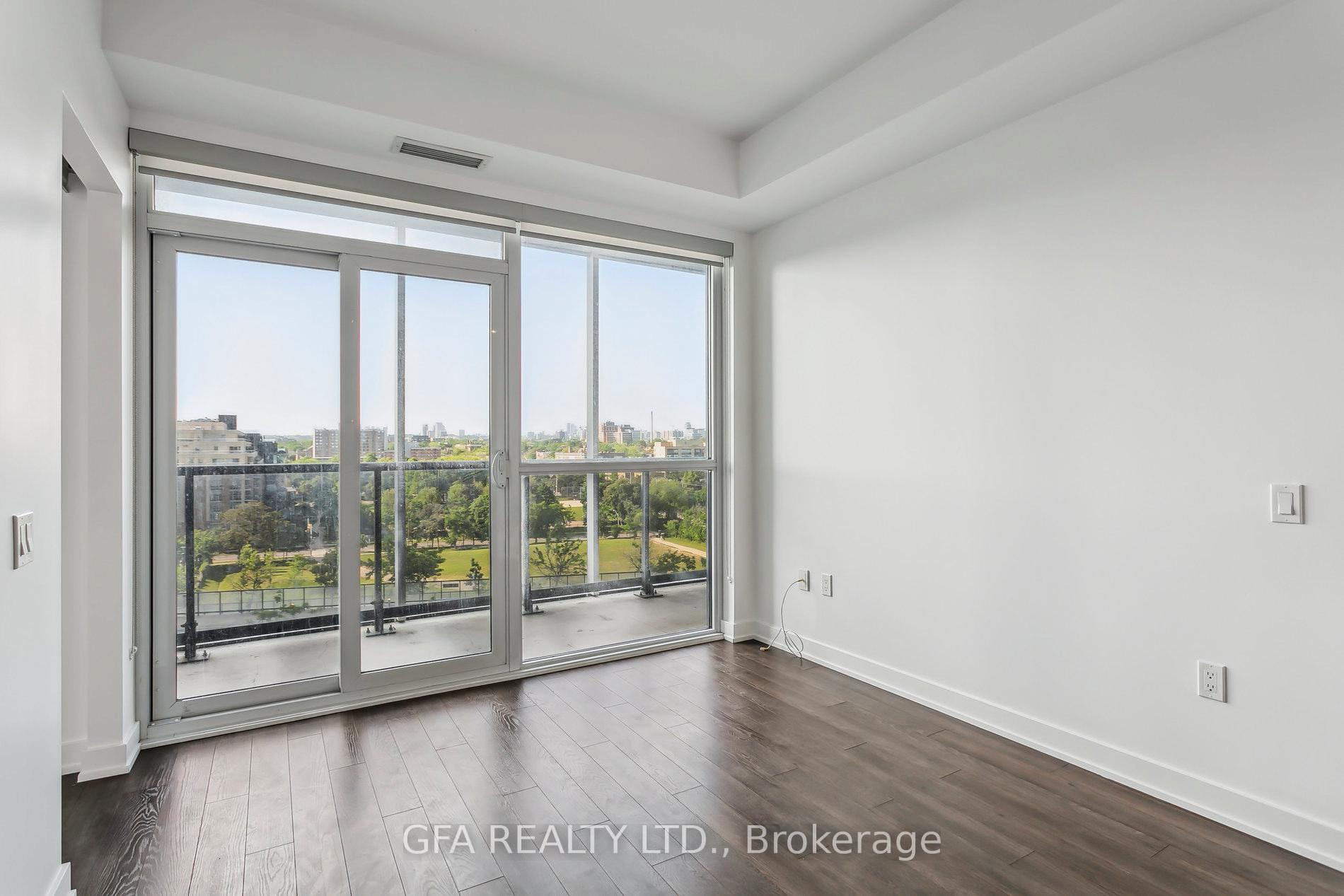 2 Bedrooms Condo at 30 Ordnance, Toronto For sale