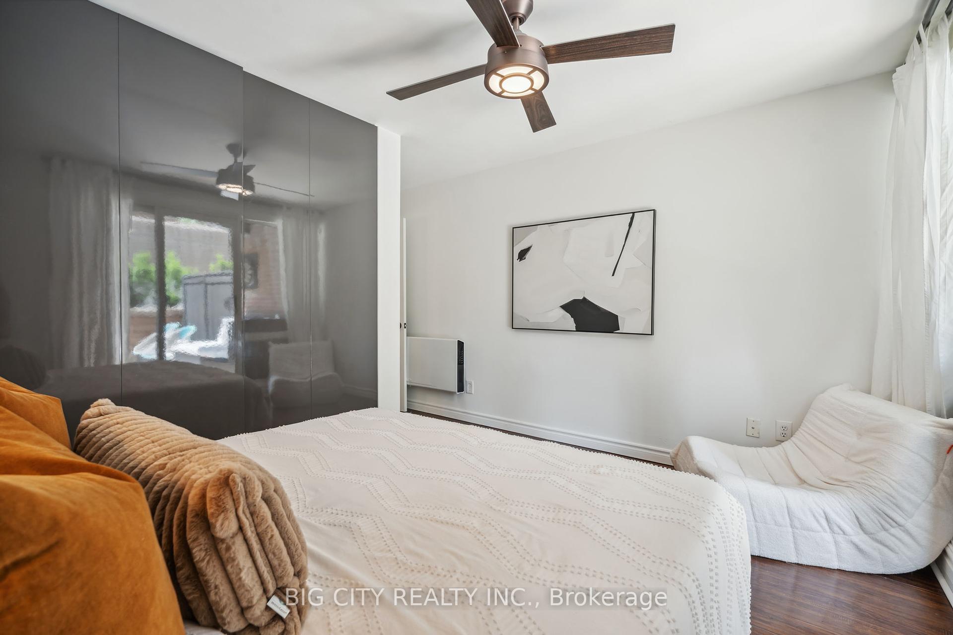1 Bedroom Condo at 570 Wellington, Toronto For sale