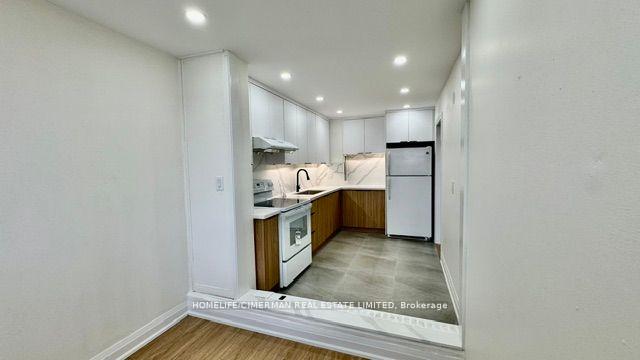2 Bedrooms Condo at 725 Don Mills, Toronto For sale