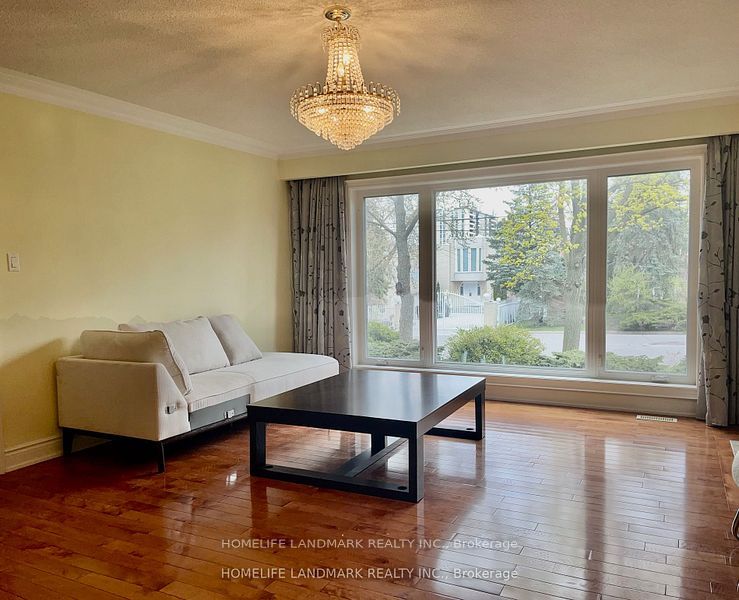 26 Manorcrest