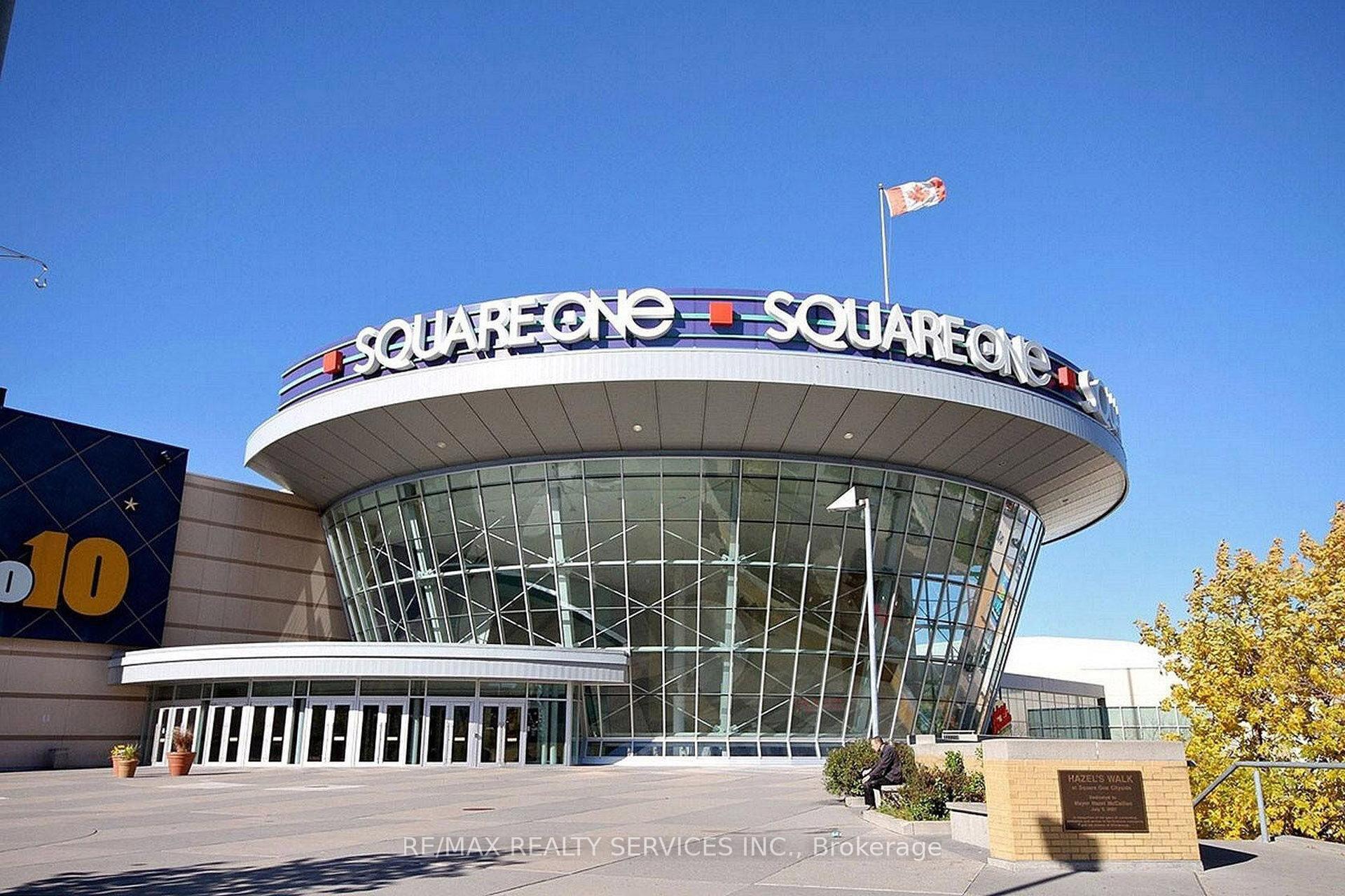 2 Bedrooms Condo at 80 Absolute,  Mississauga For sale