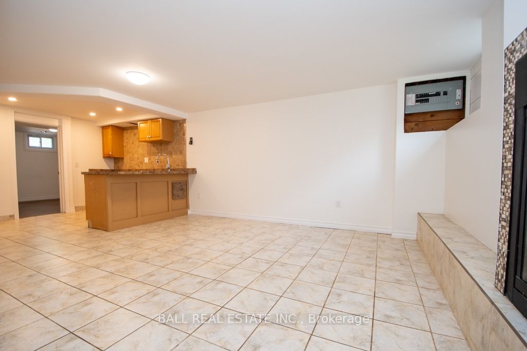 286 Sunset Boulevard