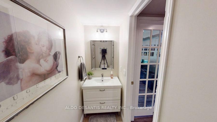 3 Bedrooms Condo at 348 Highland, Hamilton For sale