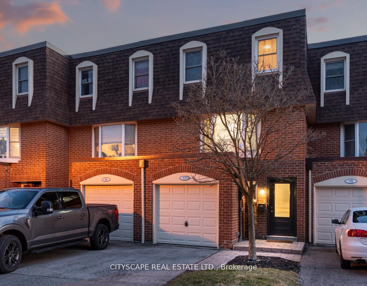 #17 - 30 Heslop Road, Milton, ON L9T 1B3 #17